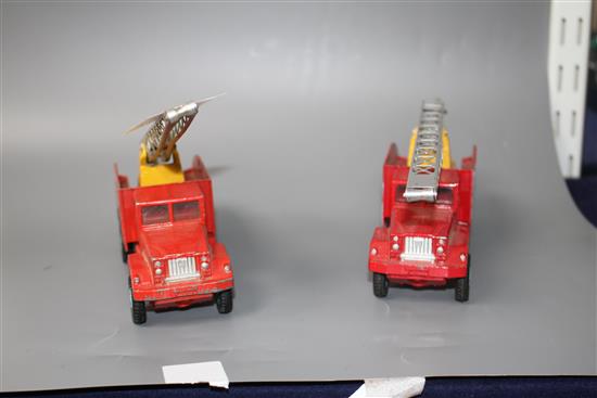 Two Corgi Chipperfields Circus International trucks